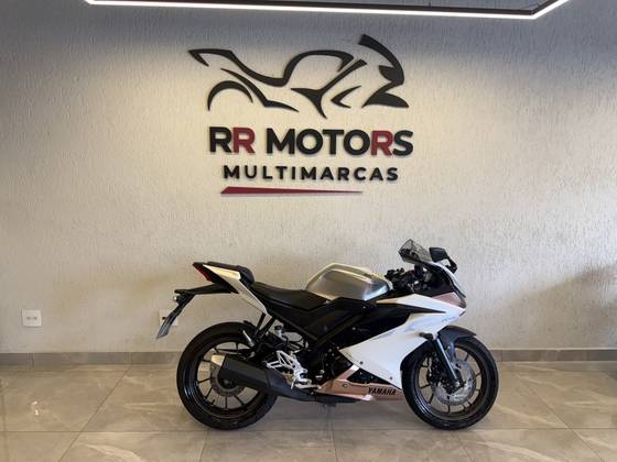 YAMAHA YZF R15 YAMAHA YZF R15